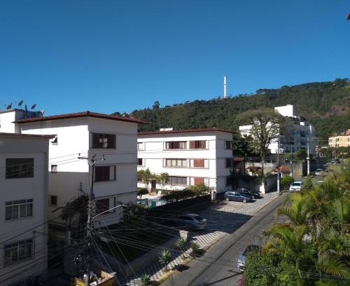 Teresopolis Apartment | Apartamento próximo a avenida, localizado no 3 pavimento em prédio sem elevador, não cobramos taxa extra