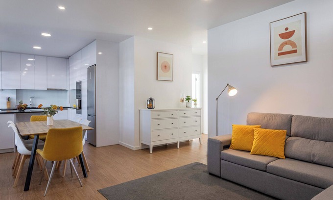 Barra Apartment | Apartamento Novo e Acolhedor na Praia da Barra