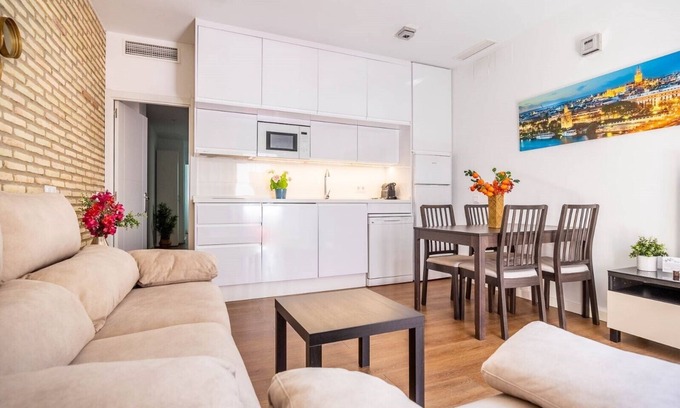 San Gil Apartment | Apartamento Rimas de Bécquer A3