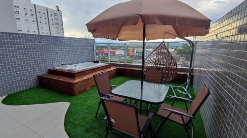 Capao da Canoa Apartment | Apartamento Sofisticado Ed Del Paine terraço com hidro