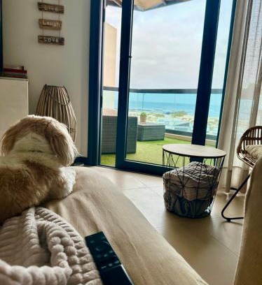 El Cotillo Apartment | Apartamento Villa Bruno con vistas al mar, primera línea de playa