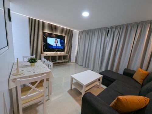 Playa del Ingles Apartment | Apartamentos Anau k & L