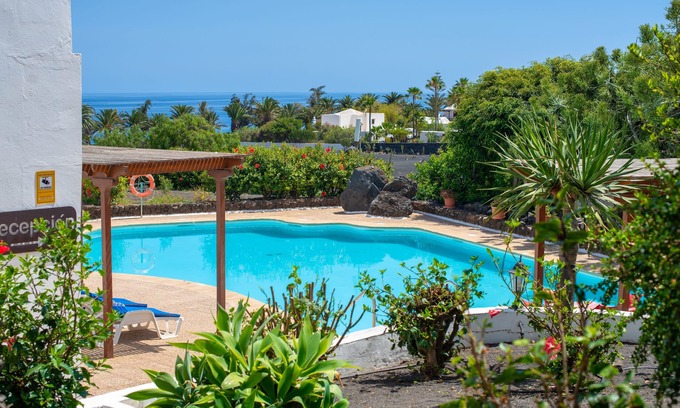 Costa Teguise Apartment | Apartamentos Camels Spring