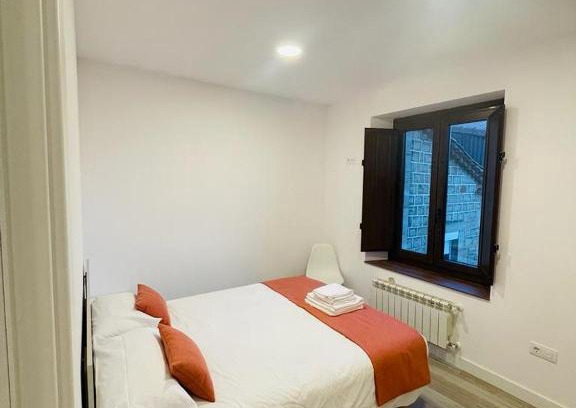 Duruelo de la Sierra Apartment | Apartamentos Rurales La Plaza 3