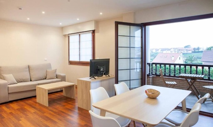 Soto de la Marina Resort | Apartamentos La Canal
