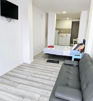 Manises Apartment | Apartamentos Lindux Airport