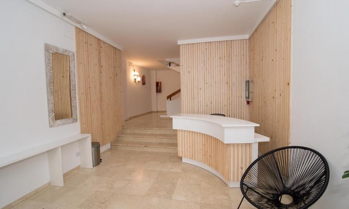 West End Apartment | Apartamentos Mestret