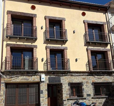 Casar de Palomero Apartment | Apartamentos Rurales La Estrella