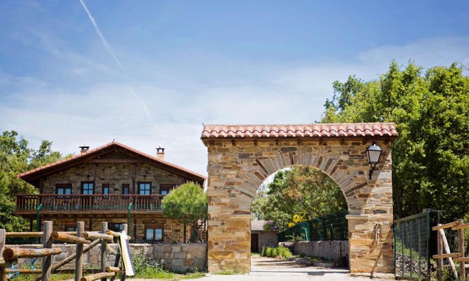 Santa Colomba de Somoza Apartment | Apartamentos turísticos LAS CARBALLEDAS