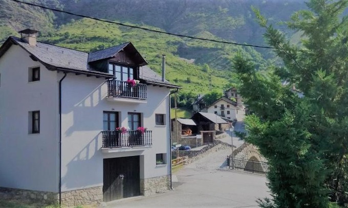 Espot Apartment | Apartaments Pont Romànic