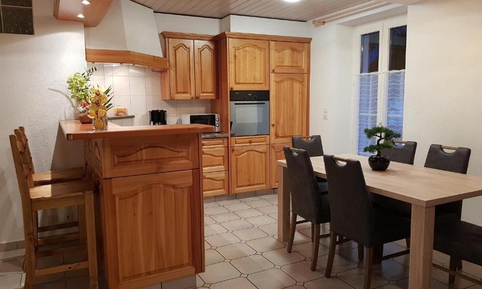 Courroux Apartment | Apartement-Gîte rural à 3 km de Delémont