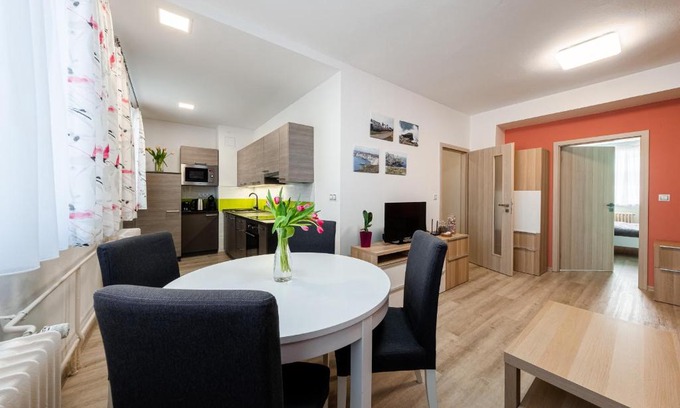 Chrudim Apartment | Apartmán Jabloňová