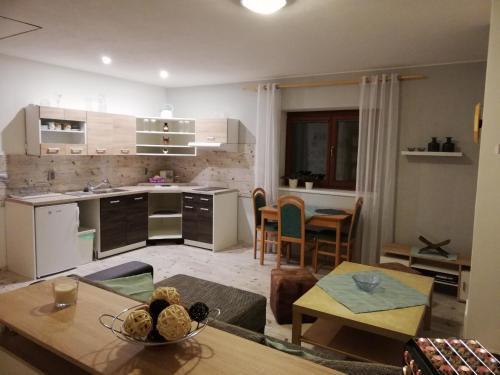 Dolany Apartment | Apartmán u Kartouzky