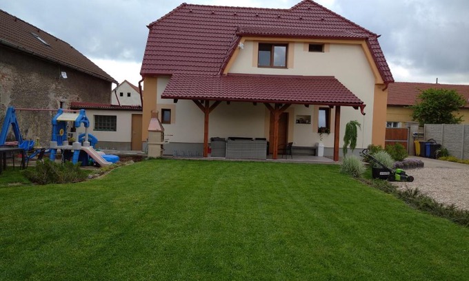 Opolany Apartment | Apartmány Opolany