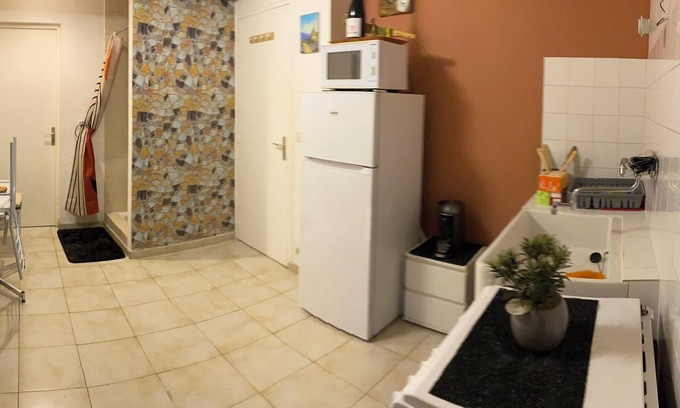 La Chapelle-Vaupelteigne Apartment | Apartment near Chablis in the heart of the vineyards