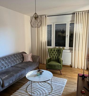 Arandelovac Apartment | Apartman Aurora