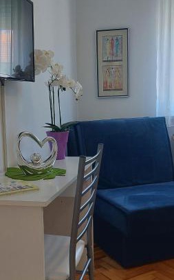 Zupanja Apartment | Apartman EXCELLENT - Kuća za odmor u Županji -natkriveno parkirno mjesto