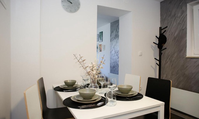 Cvetkovic Apartment | Apartman Grey