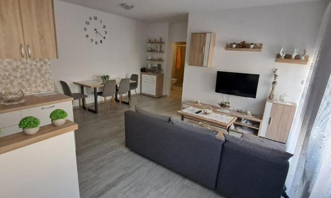 Bjelovar Apartment | Apartman La-iv