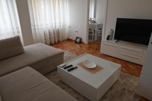 Leskovac Apartment | Apartman Leskovac