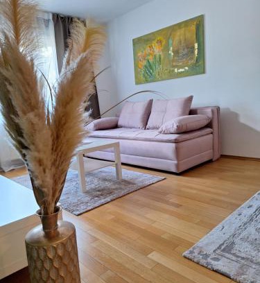 Zagreb Apartment | Apartman Lory, Zagreb, Downtown, with own parking in the garage