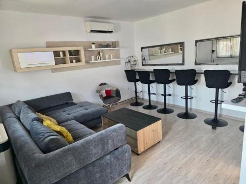 Vukovar Apartment | Apartman Lucija kuća za odmor s vanjskim bazenom