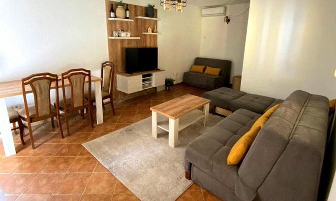 Mahala Apartment | Apartman Maslina