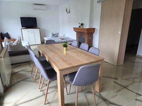 Sveti Ivan Zelina Apartment | Apartman Max