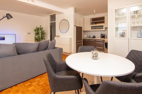 Vinkovci Apartment | Apartman NEBO