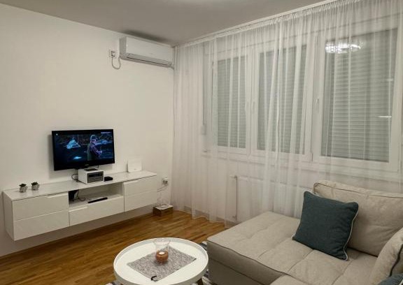 Bistrica Apartment | Apartman Royal 021