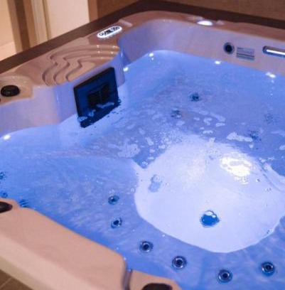 Osijek Apartment | Apartman sa jacuzzi, 2 spavace sobe, self check in