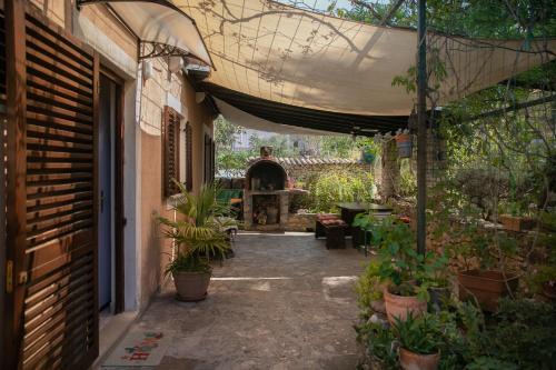 Bobovisca Apartment | Apartman Silna your new home with terrace and garden