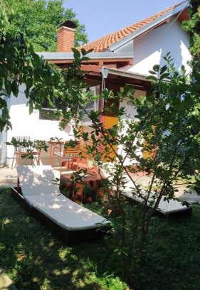 Kladovo House | Apartman Stara Trešnja