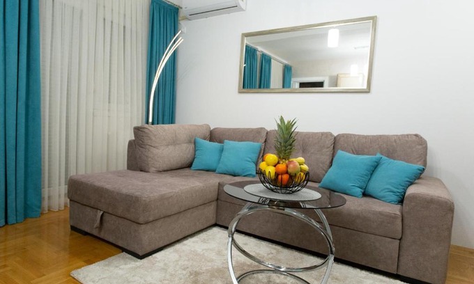 Sremska Mitrovica Apartment | Apartman SUNSET