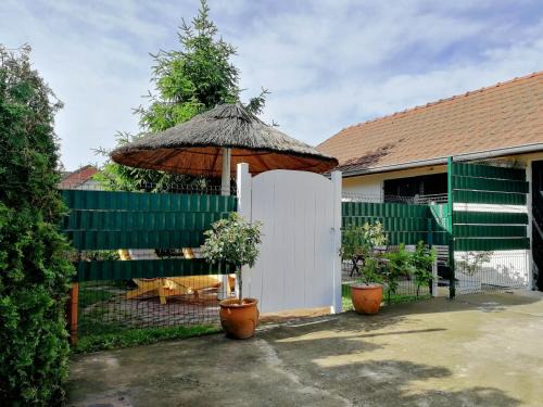 Veternik Apartment | Apartman TESLA 29, Veternik