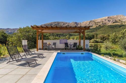 Draga Bascanska House | Apartman u kući s bazenom - hacienda