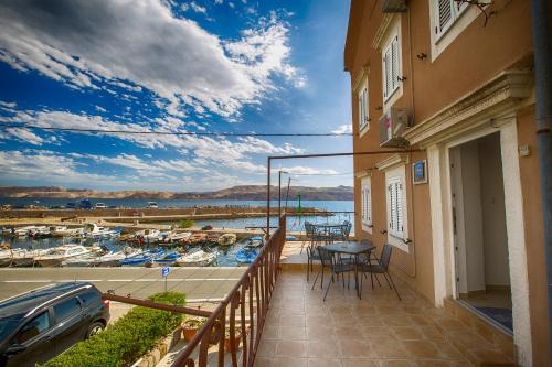 Karlobag Apartment | Apartmani Cindrić