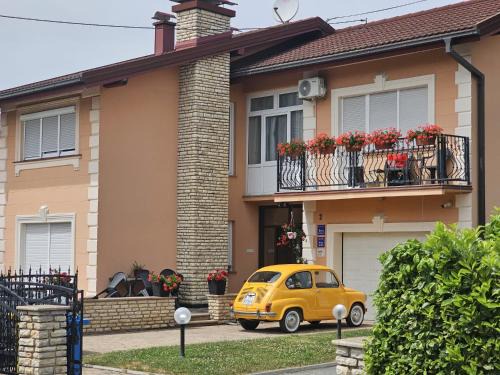Bjelovar Apartment | Apartmani i Sobe Kočiš