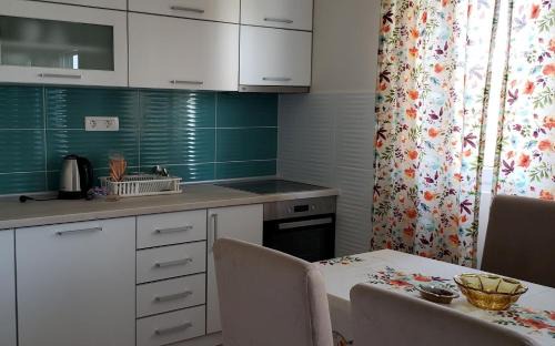 Burtaisi Apartment | Apartmani Suncokreti - Sunflower Apartments