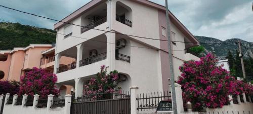 Sutomore Apartment | Apartmani Vedrana