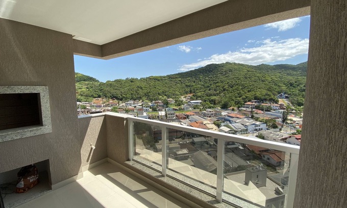 Tabuleiro dos Oliveiras Apartment | Apartment for 6 people 500m from Itapema's central beach