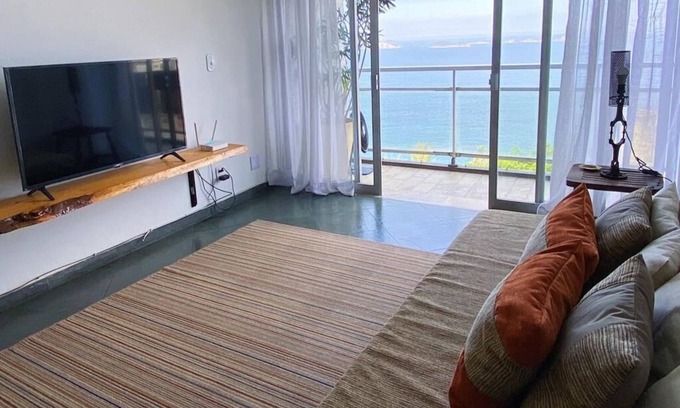 Vidigal Apartment | Apartment with sea view and garage 5 minutes from the beach.