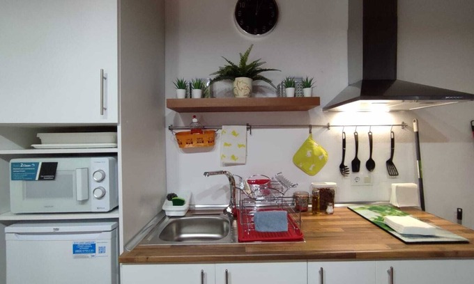 Espartinas Apartment | Apartment 2, Chalet Manzano 15 min from Seville