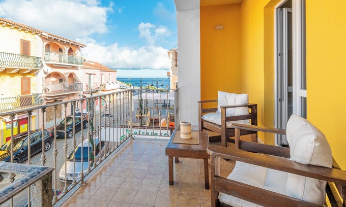 Santa Teresa di Gallura Apartment | Apartment "Valentina" with Sea View, Private Balcony, Wi-Fi & Private Courtyard