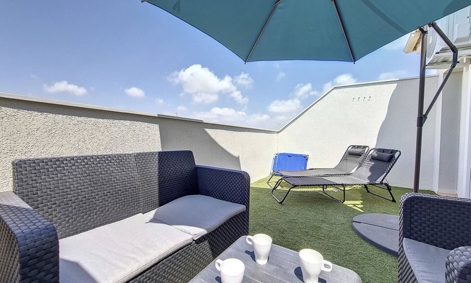 Molino del Chirrete Apartment | Apartment, central location, 200m from the beach