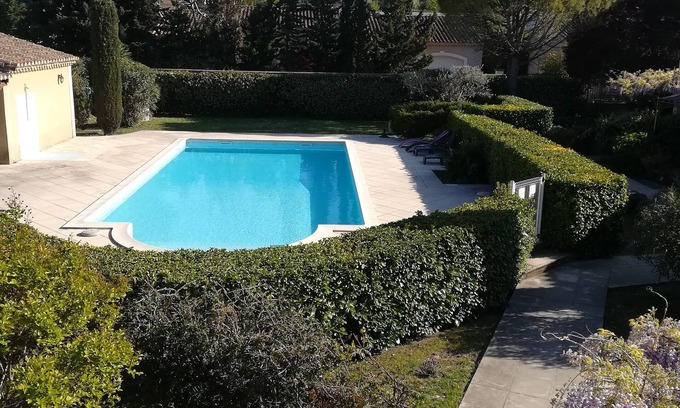 St.-Remy-de-Provence Apartment | APARTMENT WITH POOL IN CHARMING RESIDENCE