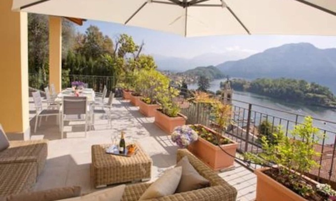 Sala Comacina Apartment | APARTMENT 1 RESIDENCE SALA COMACINA with pool & spa by Italian Apartments.