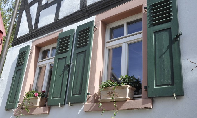 Karben Apartment | Apartment 1 room in historic Hofreite in Karben, near Frankfurt am Main