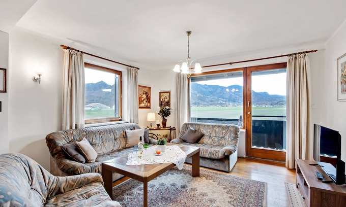 Grassau Apartment | Apartment 1 with Mountain View, Wi-Fi & Balcony