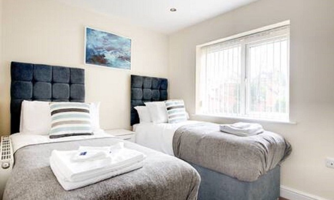 Worksop Apartment | Apartment 10